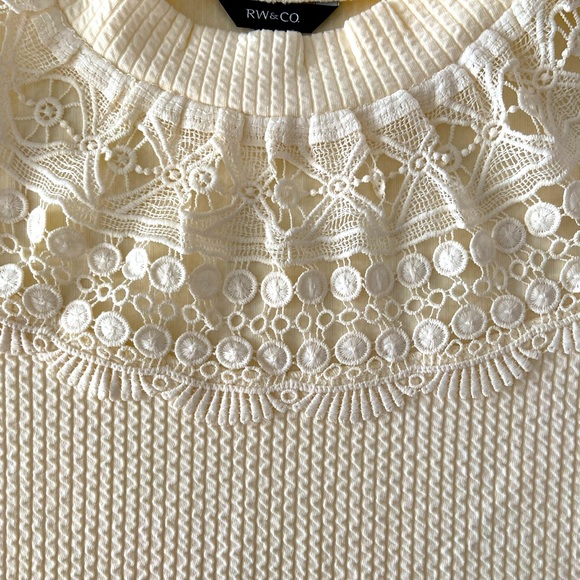 RW&CO long sleeve top with soft lace trim. New without tags. - Picture 3 of 4